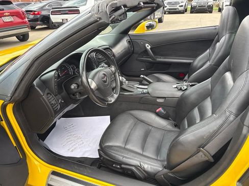Used 2008 Chevrolet Corvette Coupe w/ Preferred Equipment Group RWD image 26