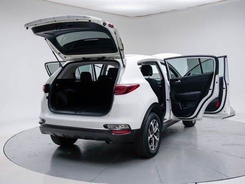 Used 2022 Kia Sportage LX image 21