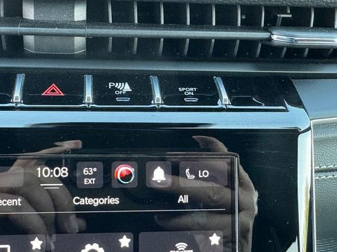 Certified 2024 Jeep Grand Cherokee L Laredo w/ Luxury Tech Group I AWD/4WD image 38