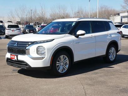 Used 2025 Mitsubishi Outlander ES