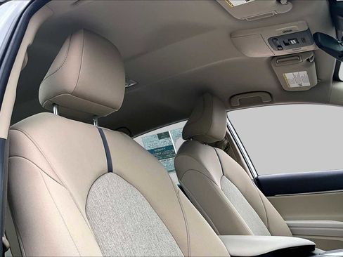 Used 2024 Toyota Camry LE FWD image 22