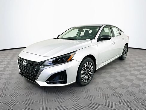 New 2026 Nissan Altima 2.5 SV AWD/4WD image 5