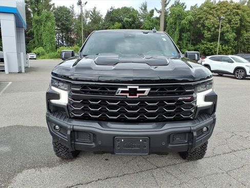 Used 2024 Chevrolet Silverado 1500 ZR2 w/ ZR2 Bison Edition AWD/4WD image 9