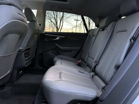 Used 2025 Audi Q8 Premium w/ Black Optic Package AWD/4WD image 28