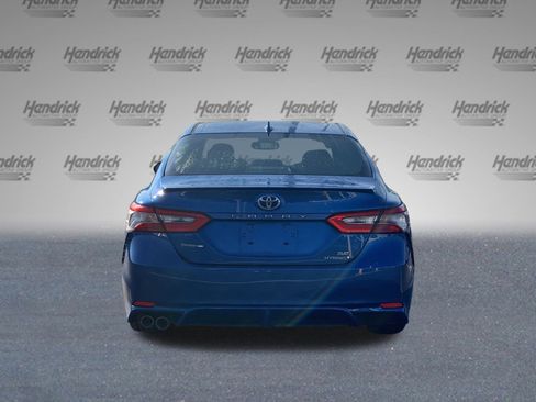 Used 2018 Toyota Camry SE image 9