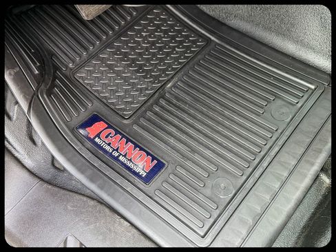 Used 2021 Chevrolet Suburban 2WD image 20