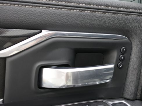 Used 2022 RAM 2500 Laramie w/ Night Edition AWD/4WD image 42