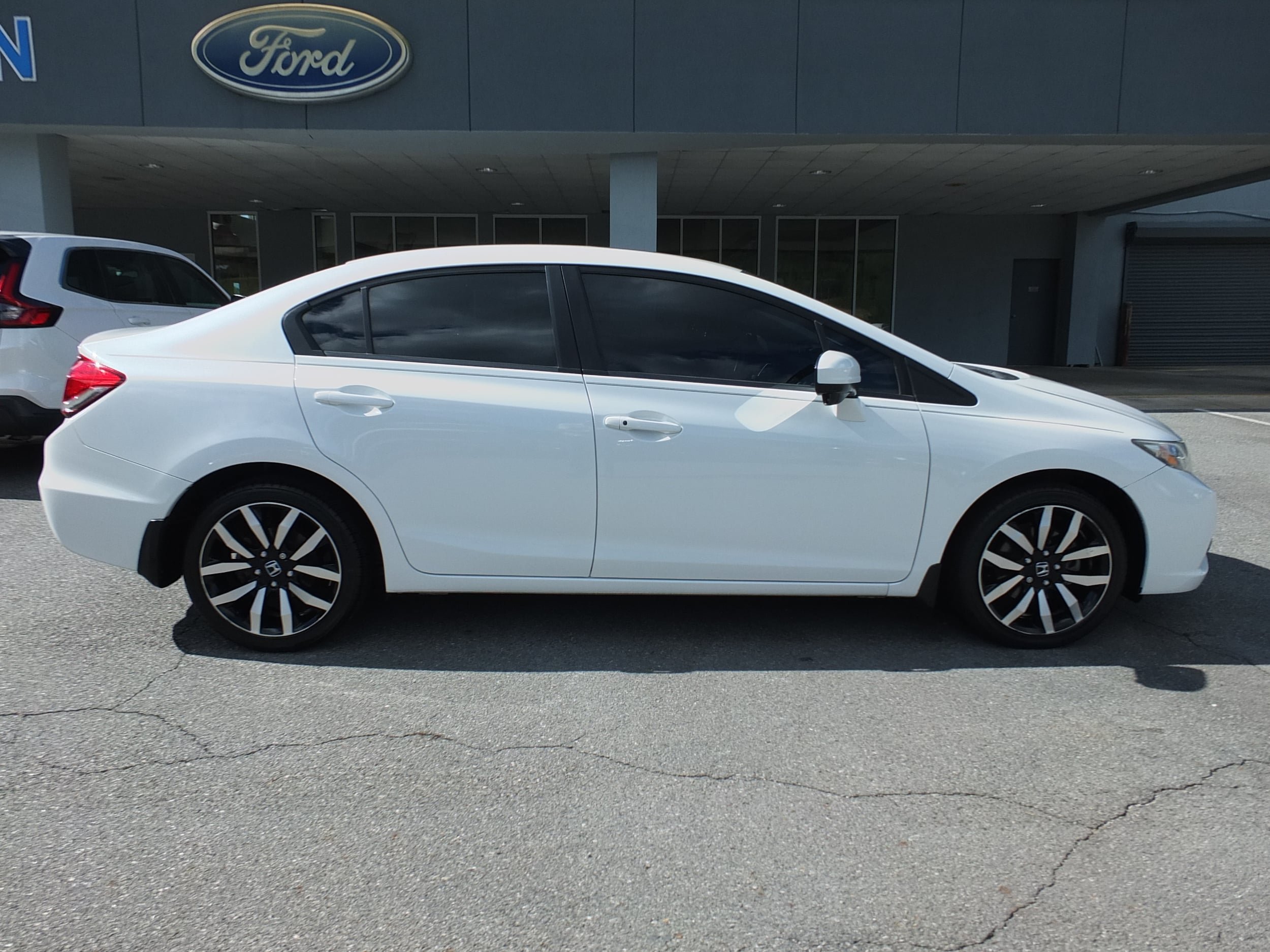 Used 2015 Honda Civic EX-L image 2