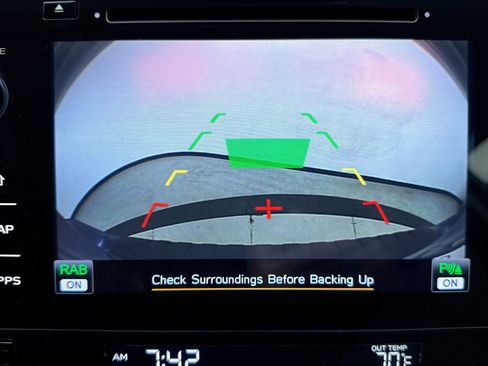 Used 2018 Subaru Outback 3.6R Limited image 16