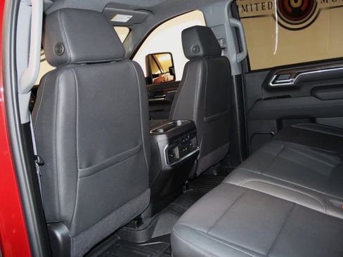 Used 2025 GMC Sierra 3500 SLT w/ SLT Premium Package image 68