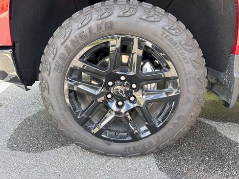 Used 2026 Chevrolet Silverado 1500 LT Trail Boss w/ Convenience Package II AWD/4WD image 35