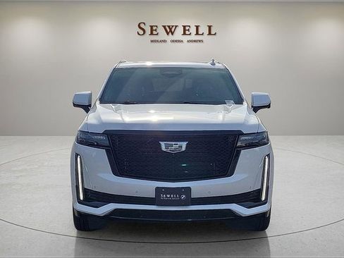 Used 2024 Cadillac Escalade Sport Platinum w/ LPO, ONYX Package AWD/4WD image 8