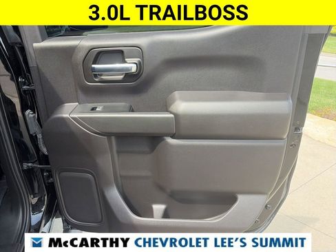 Certified 2024 Chevrolet Silverado 1500 Custom Trail Boss w/ LPO, Dark Essentials Package AWD/4WD image 33