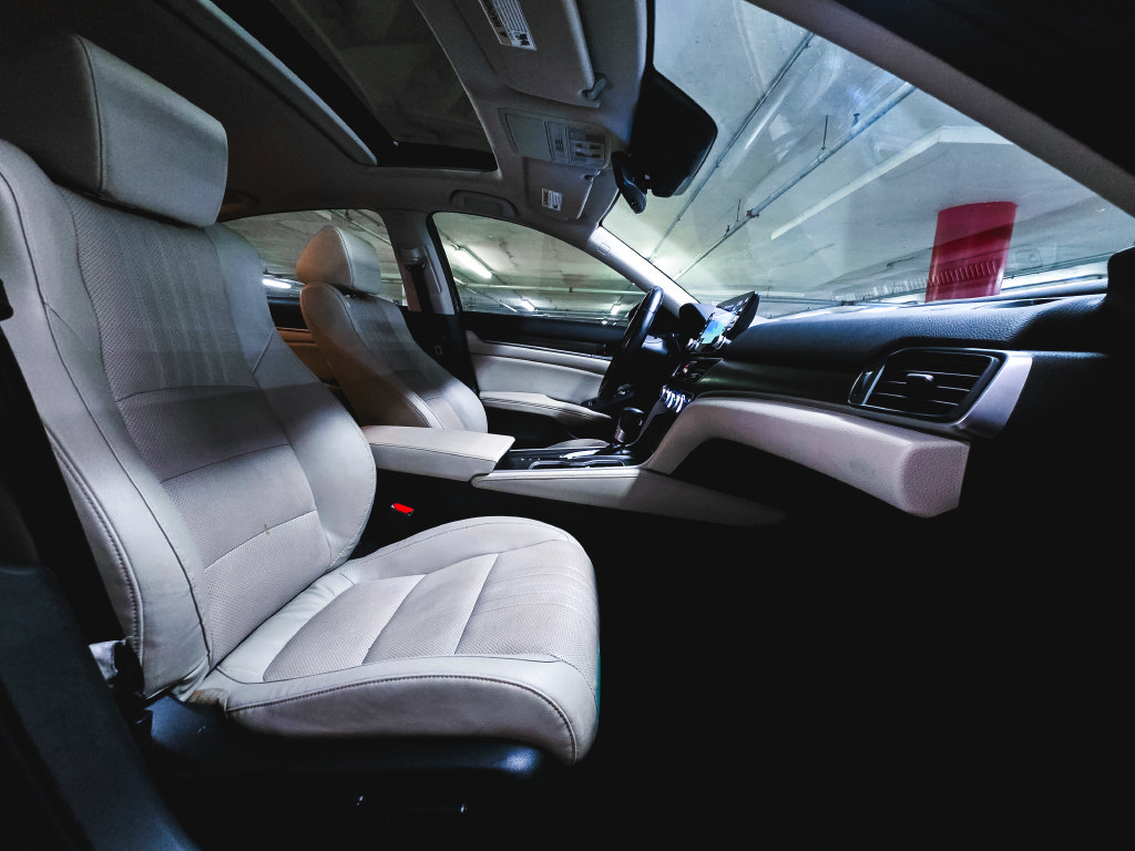 Used 2018 Honda Accord EX-L image 31