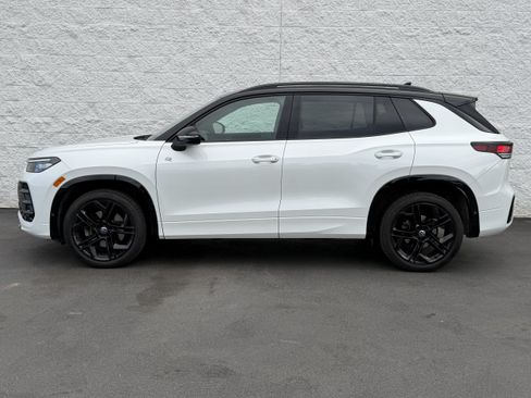 Used 2025 Volkswagen Tiguan SE R-Line AWD/4WD image 4