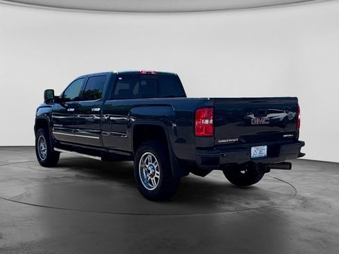 Used 2017 GMC Sierra 3500 Denali w/ Duramax Plus Package AWD/4WD image 8