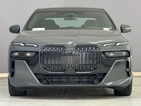 New 2026 BMW 740i RWD image 5