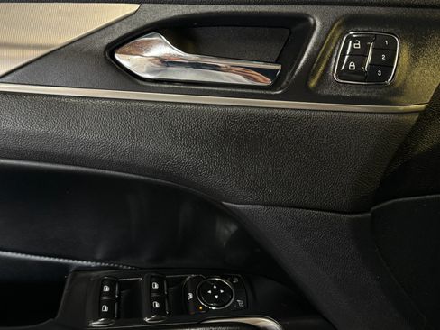 Used 2015 Lincoln MKC AWD image 14