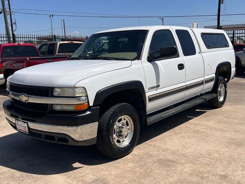 Used 2002 Chevrolet Silverado 2500 LS w/ Electrical Convenience Pkg RWD image 82