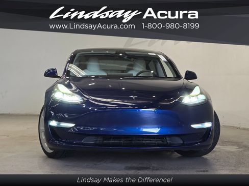 Used 2022 Tesla Model 3 Long Range AWD/4WD image 2