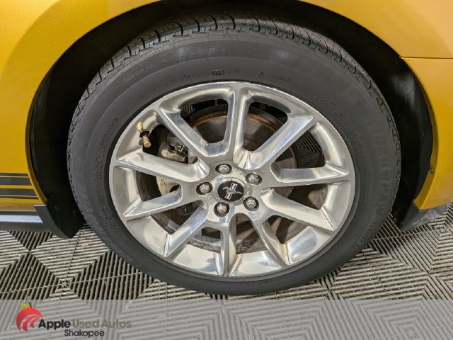 Used 2010 Ford Mustang Coupe RWD image 35