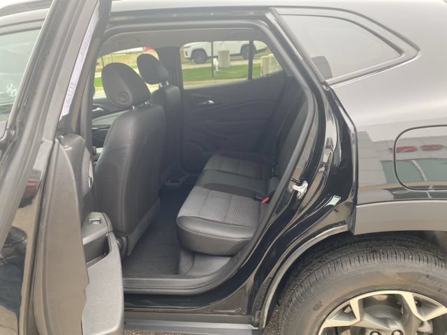 Used 2025 Chevrolet Trax LT FWD image 21