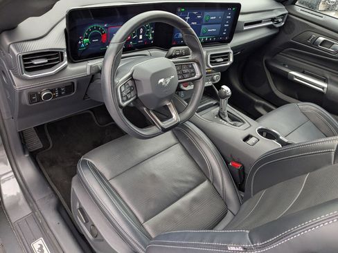 Used 2024 Ford Mustang Premium image 17