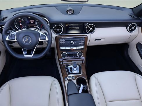 Used 2019 Mercedes-Benz SLC 300 SLC 300 image 11