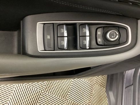 Used 2023 Subaru Outback Limited image 19