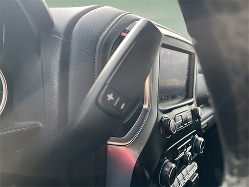 Used 2020 Chevrolet Silverado 2500 LTZ w/ LTZ Premium Package image 18