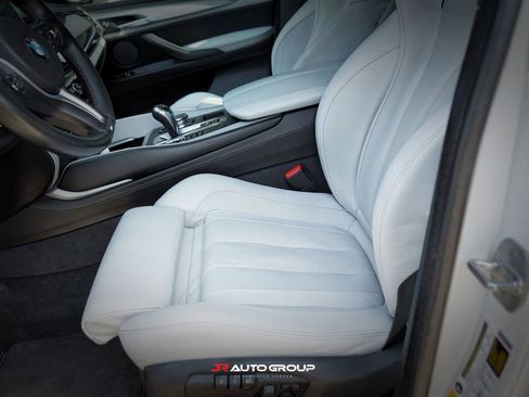 Used 2016 BMW X6 M image 15