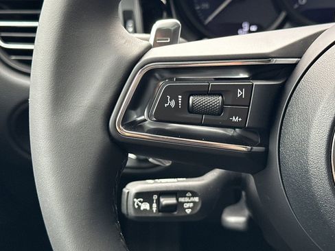 New 2026 Porsche Macan image 30