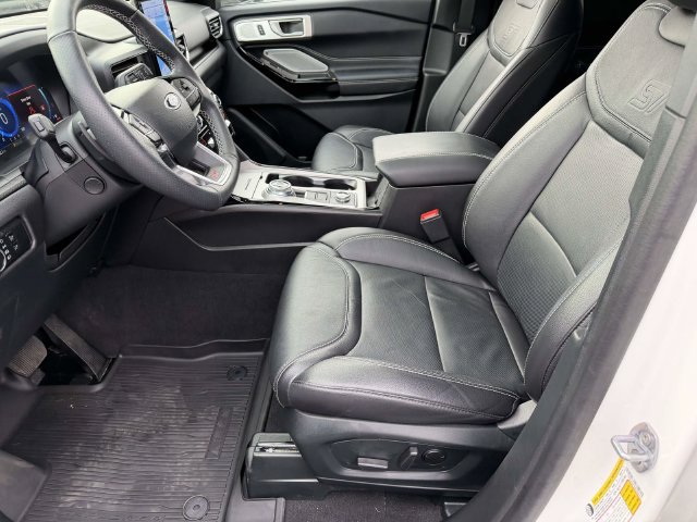 Certified 2024 Ford Explorer ST w/ Equipment Group 401A AWD/4WD image 18