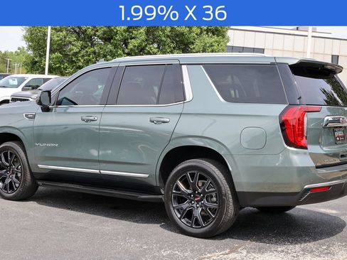 Used 2024 GMC Yukon SLT w/ SLT Luxury Package AWD/4WD image 28