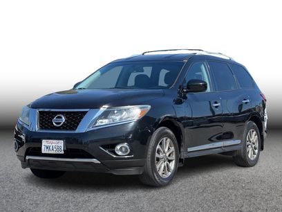 Used 2015 Nissan Pathfinder SL