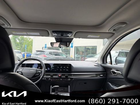New 2026 Kia Sportage EX w/ EX Panorama Roof Package AWD/4WD image 22