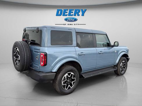 Used 2025 Ford Bronco Outer Banks image 15
