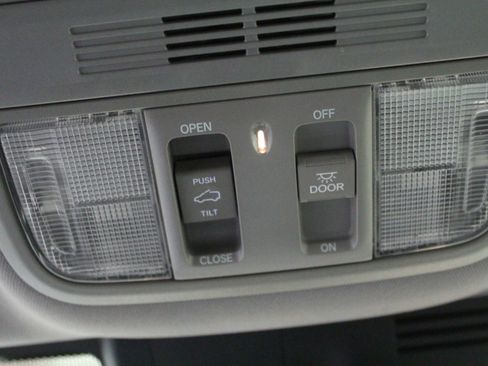 Used 2019 Honda CR-V EX image 13