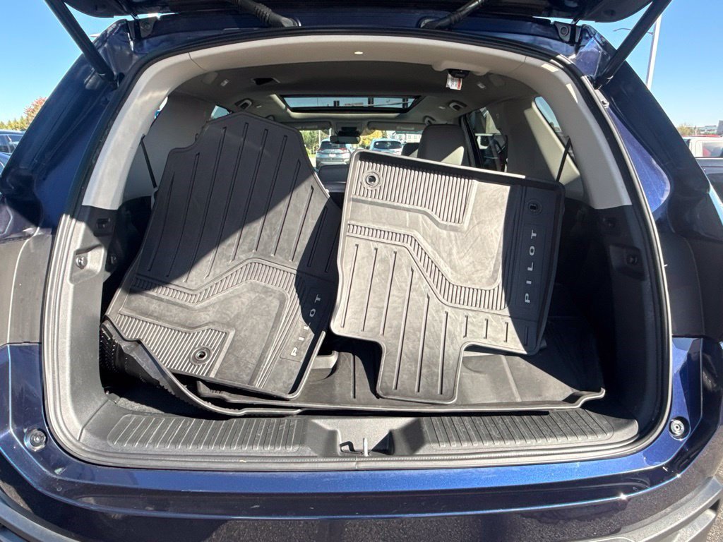 Certified 2025 Honda Pilot Elite image 16