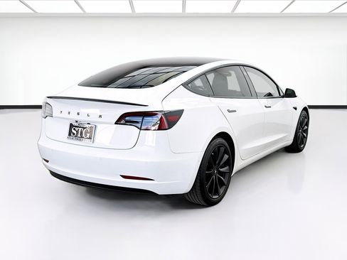 Used 2018 Tesla Model 3 Long Range image 4