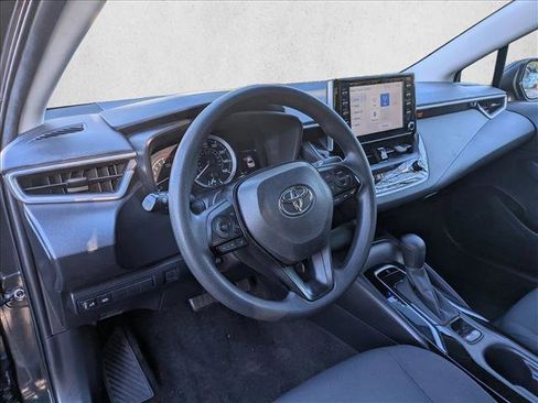 Used 2020 Toyota Corolla LE image 10