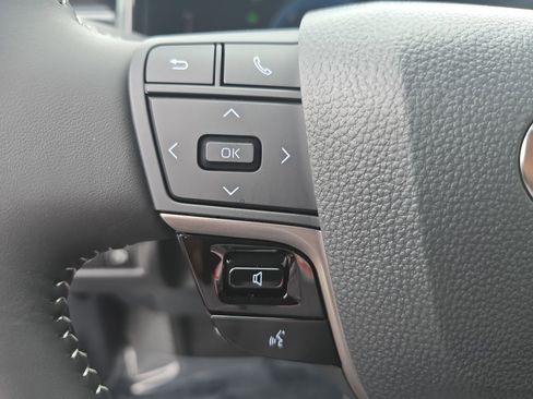 Used 2026 Toyota Camry SE FWD image 16