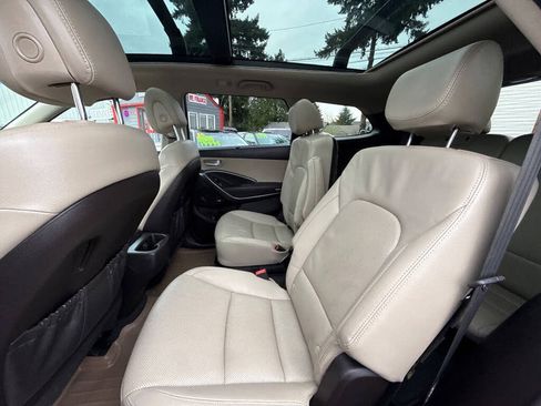 Used 2017 Hyundai Santa Fe Limited image 22