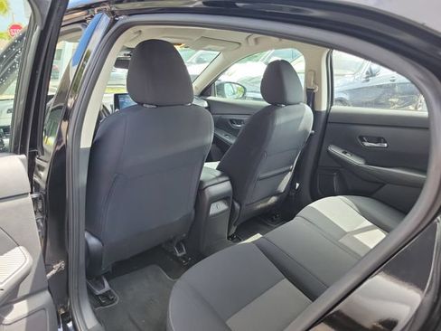 Used 2022 Nissan Sentra SV w/ All-Weather Package FWD image 10