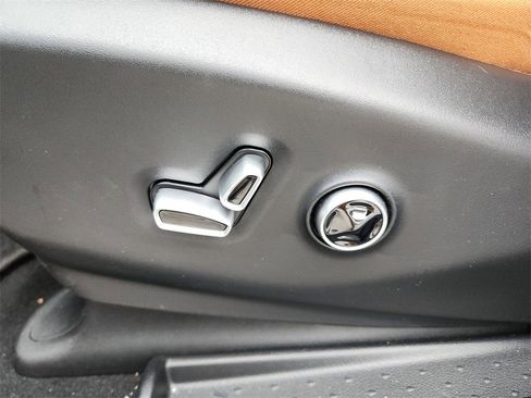 New 2026 Chrysler Pacifica Pinnacle image 22