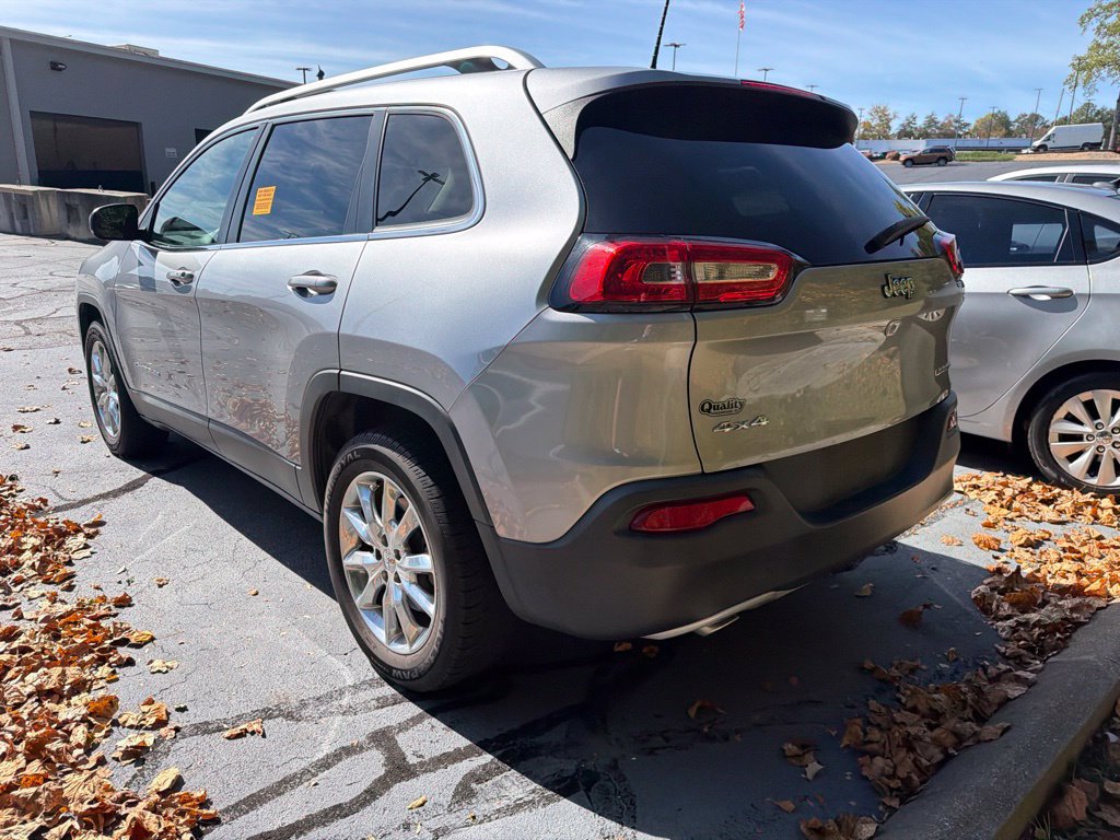 Certified 2017 Jeep Cherokee Limited AWD/4WD image 5