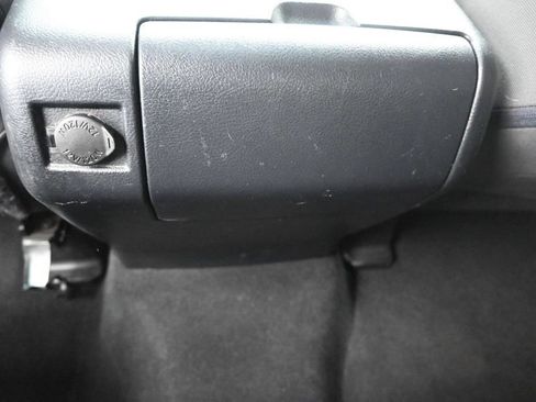 Used 2016 Toyota Tundra SR5 w/ SR5 Upgrade Package AWD/4WD image 18