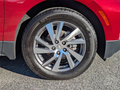 Used 2024 Chevrolet Equinox Premier image 11