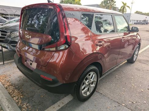 Used 2022 Kia Soul LX w/ Technology Package FWD image 14