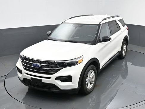 Used 2022 Ford Explorer XLT w/ Class IV Trailer Tow Package image 22